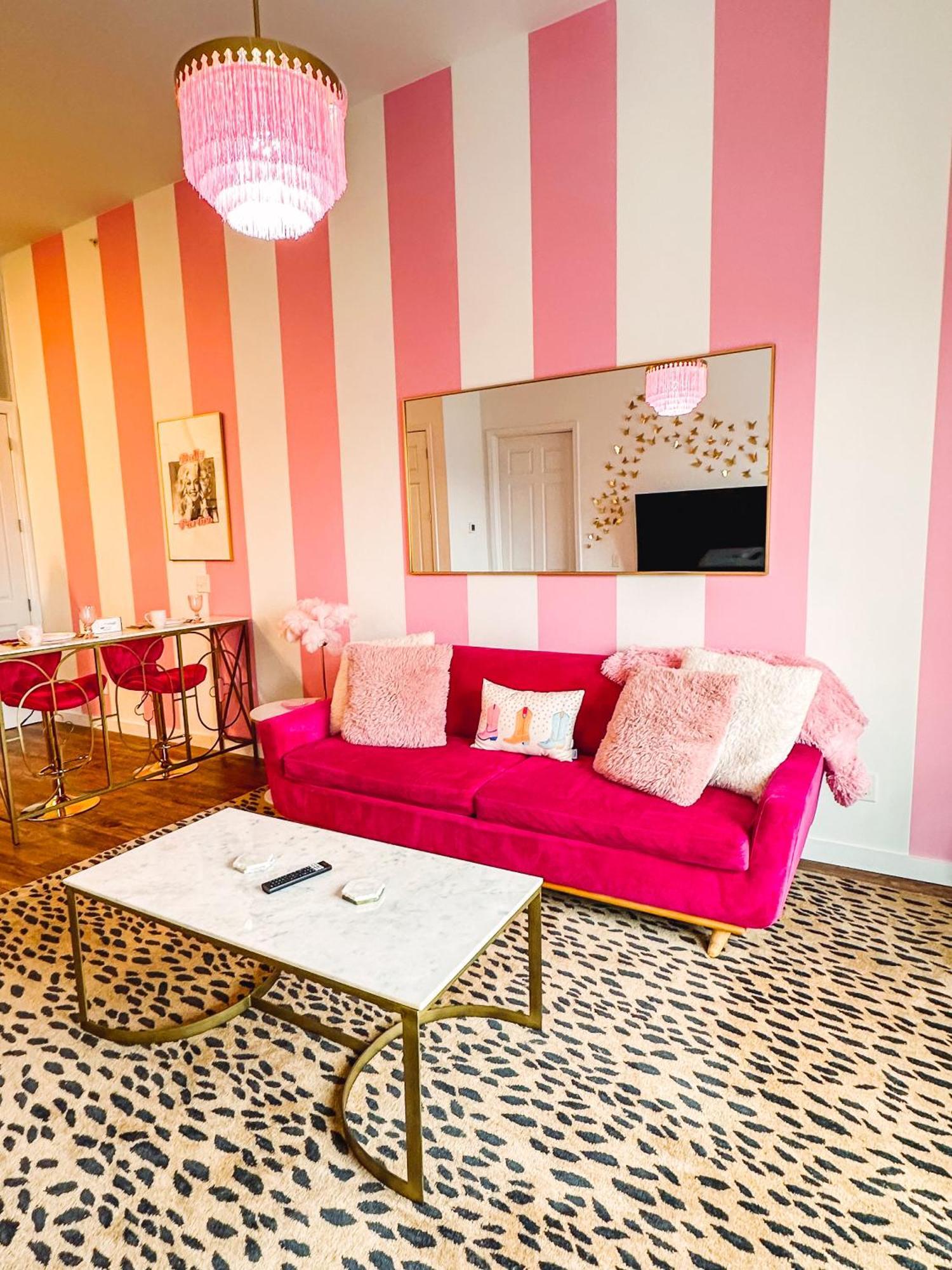Dolly'S Delight - Boutique Bliss Mins From Broadway Villa Nashville Dış mekan fotoğraf